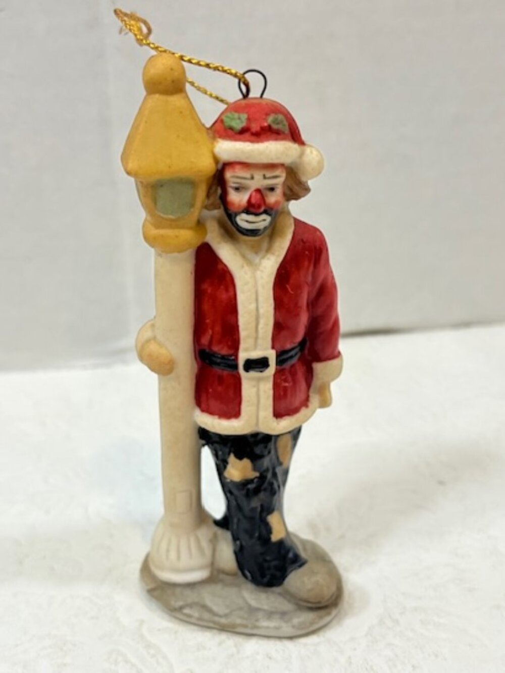 VTG Santa Hobo Clown Leaning on Lamp Post Christmas Tree Ornament Porcelain 4.75